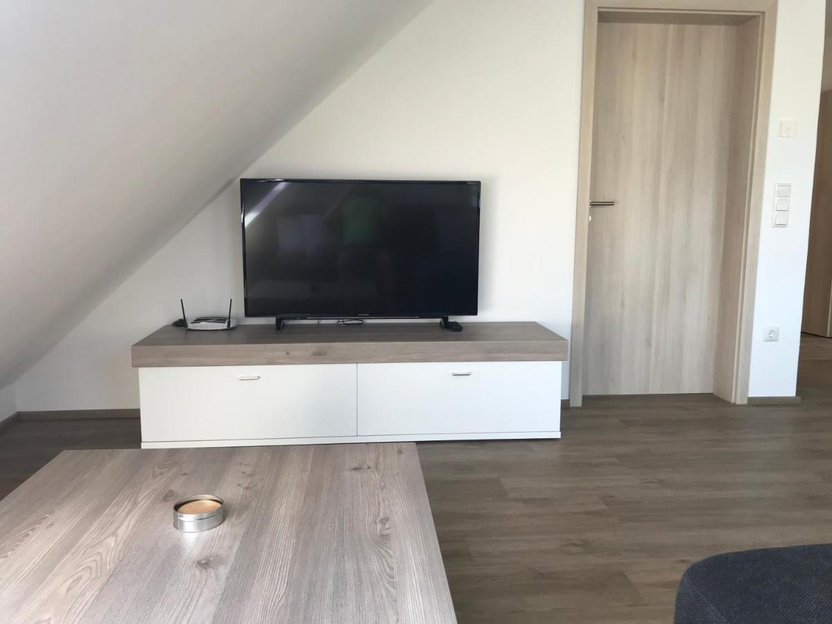 Sonniges 4 **** Dg-Apartment Mit Aufzug+Seeblick Плайнфелд Екстериор снимка