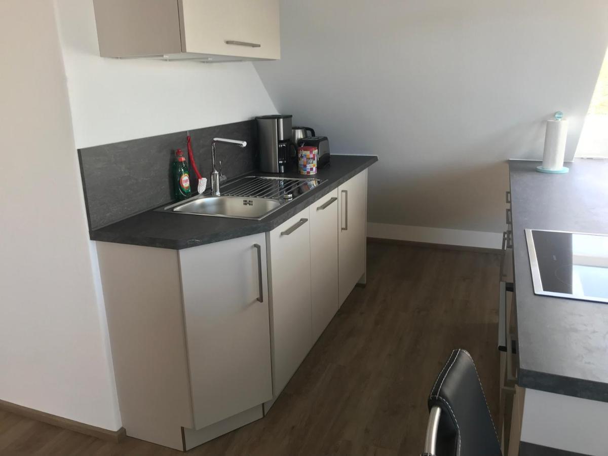 Sonniges 4 **** Dg-Apartment Mit Aufzug+Seeblick Плайнфелд Екстериор снимка